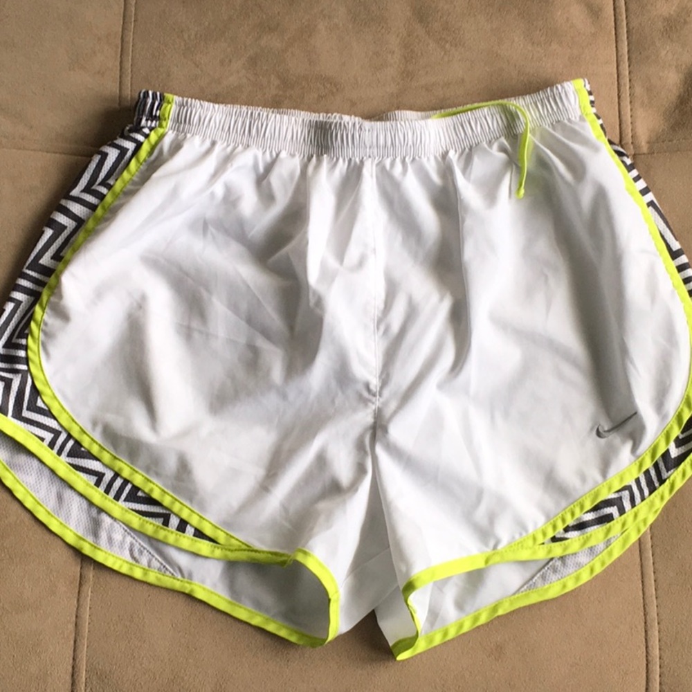 Women’s NIKE SHORTS